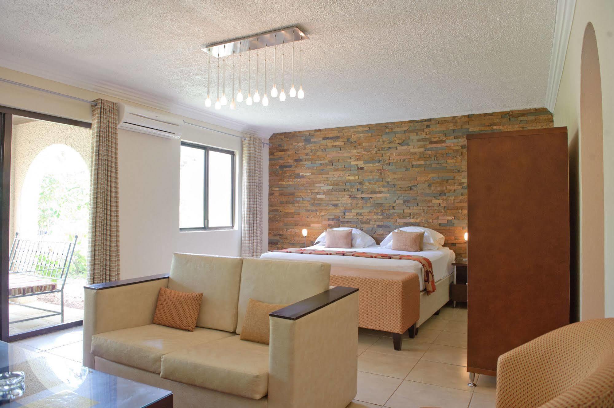 Omali Sao Tome Hotell Exteriör bild